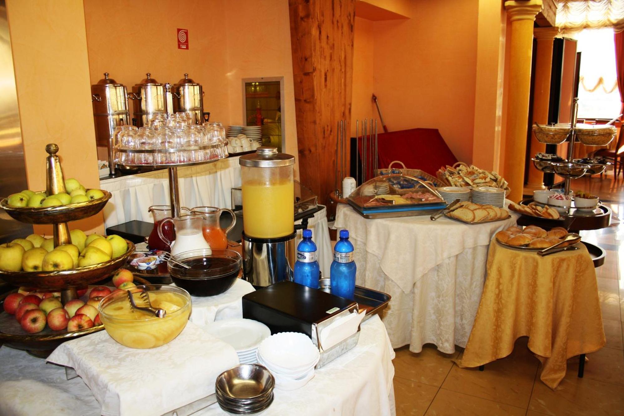 Marinella Hotel